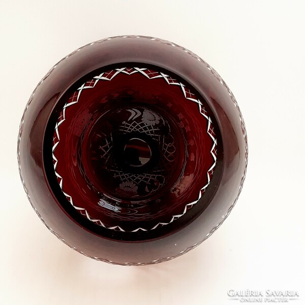 Round large burgundy, crimson vase, 16 cm