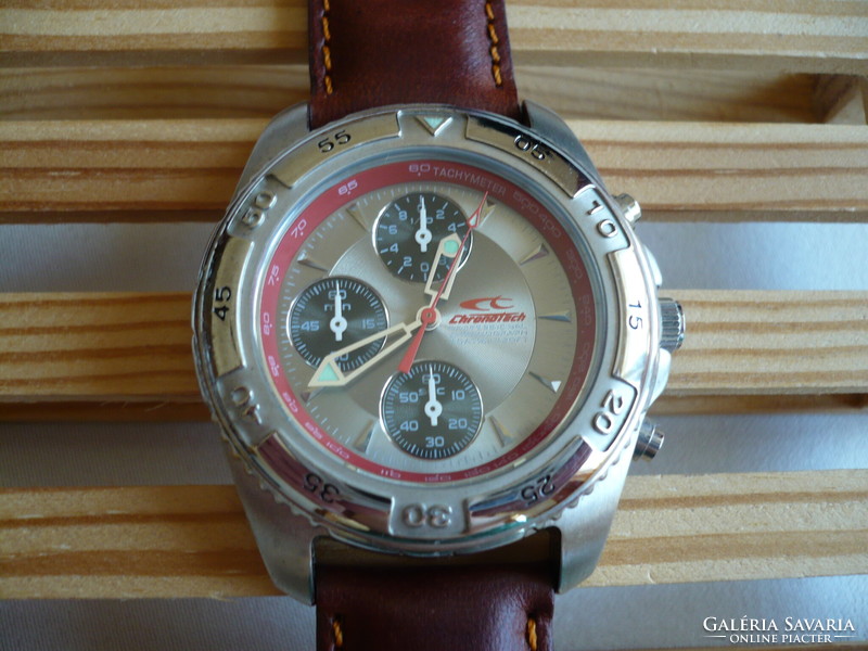 Chronotech with a never used beautiful and special chronograph gift box