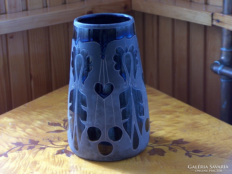 Folk pottery Meztotur vase by Sándor Steinbach