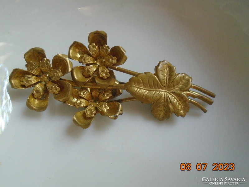 Ormolu fire-gilded antique floral brooch