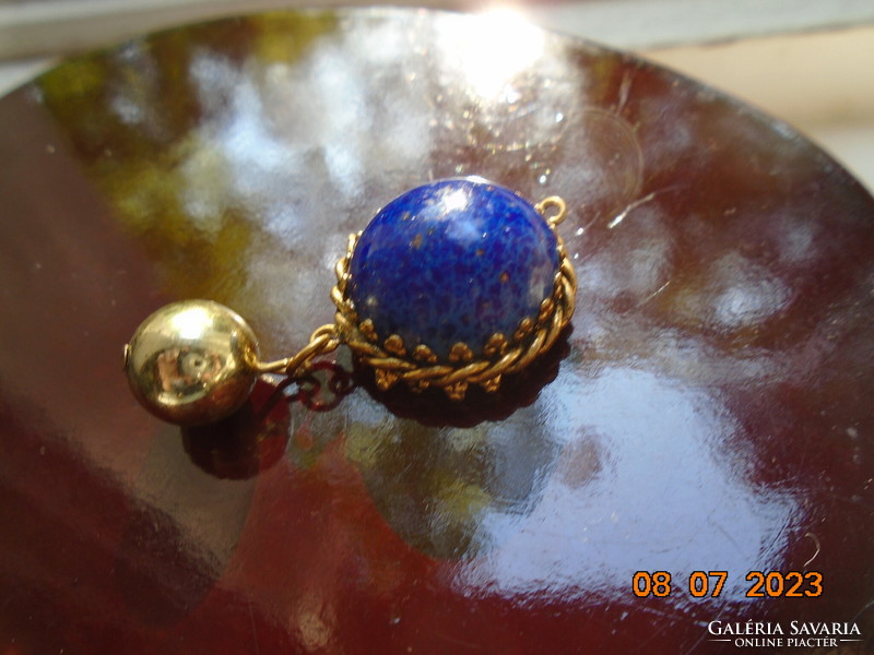 Lapis lazuli félgömb díszes ORMOLU tűzaranyozott foglalatban aranyozott gömbbel