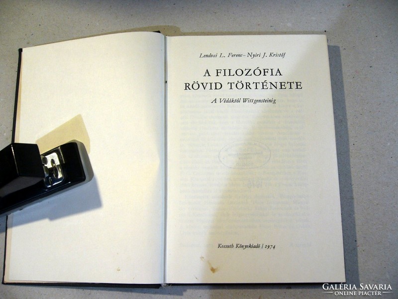 A FILOZÓFIA RÖVID TÖRTÉNETE A VÉDÁKTÓL WITTGENSTEINIG könyv 1974