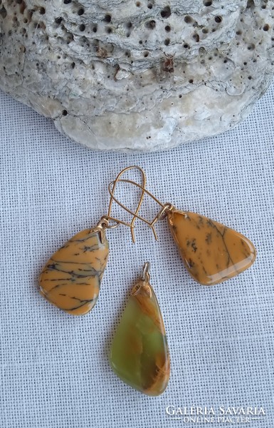 Mineral earrings and pendant