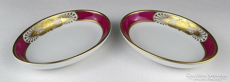 1N670 pair of Herend porcelain ashtrays with purple gold pattern, 1976