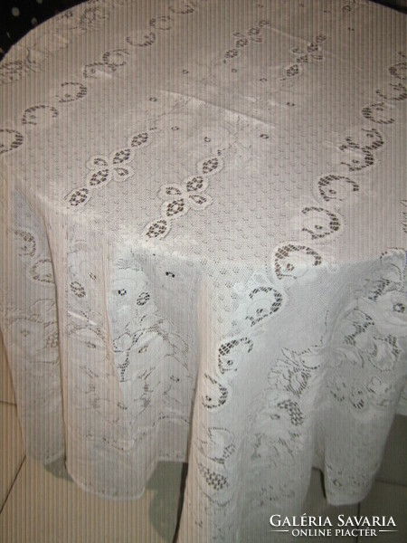 Beautiful openwork flower pattern white lace tablecloth