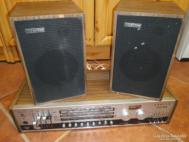 Videoton apollo amplifier with two factory speakers for sale