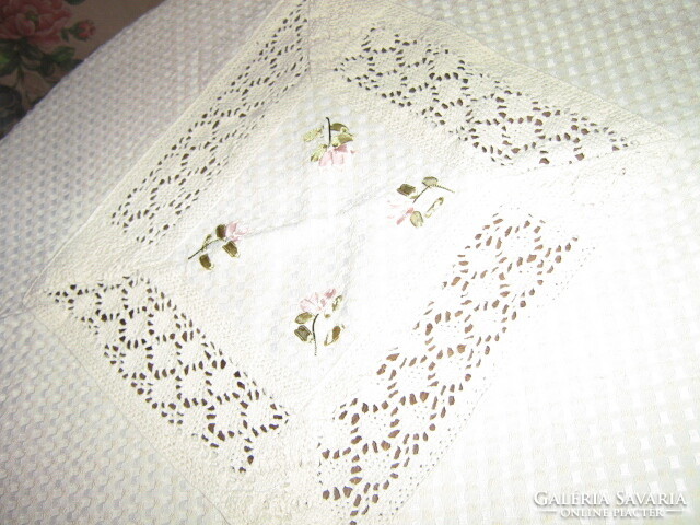 Beautiful ecru tablecloth with a special lace edge with hand-embroidered ribbon