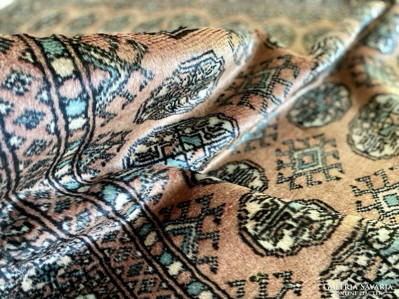 SZ572 Pakistan Bokhara 3ply perzsaszőnyeg 185x120