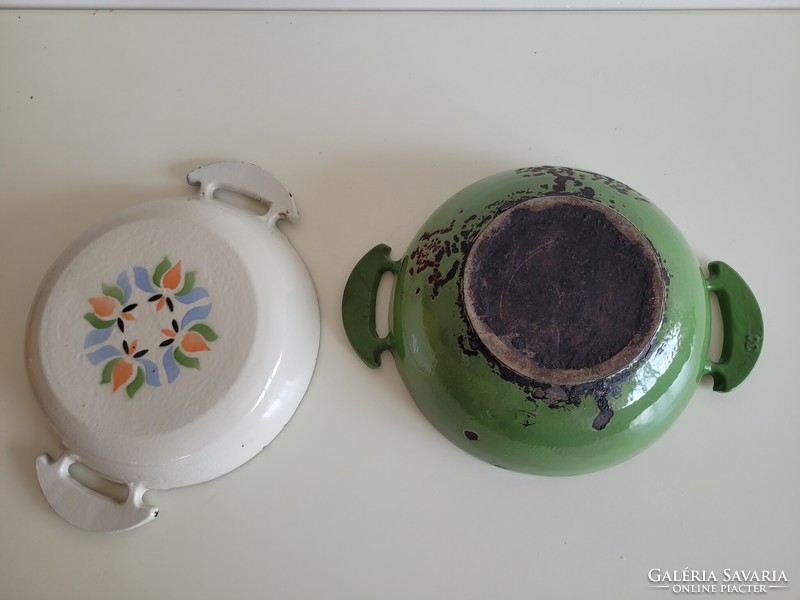 Old vintage cast iron green white pot flower pattern iron dish with enamel lid baking dish bowl