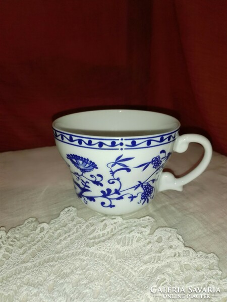 Onion-patterned porcelain tea and coffee cup....To replace it.
