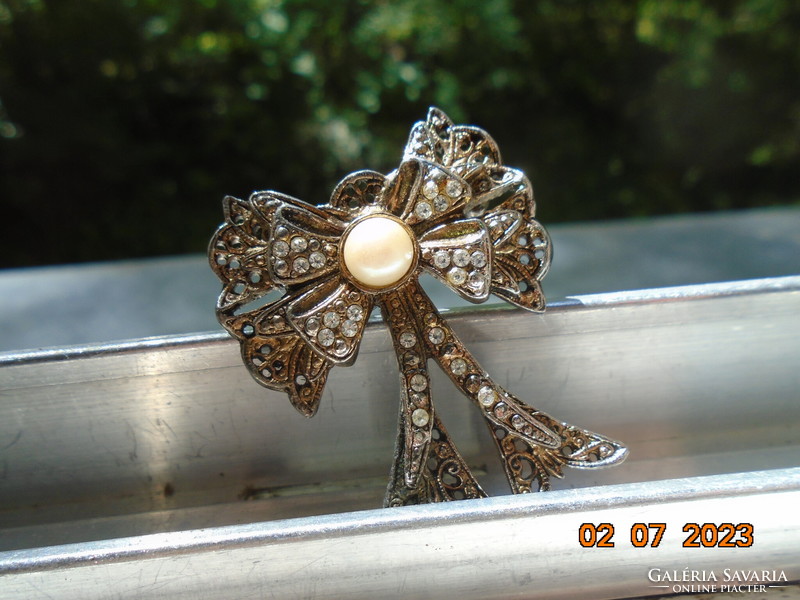Antique art deco special design silver-plated openwork bow brooch with rhinestones and pearls