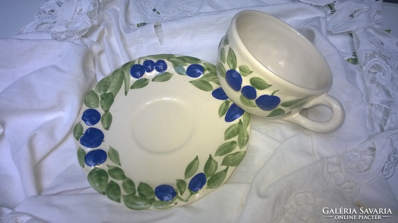Breakfast set, plate and cup/mug, cheerful atmosphere, faultless use