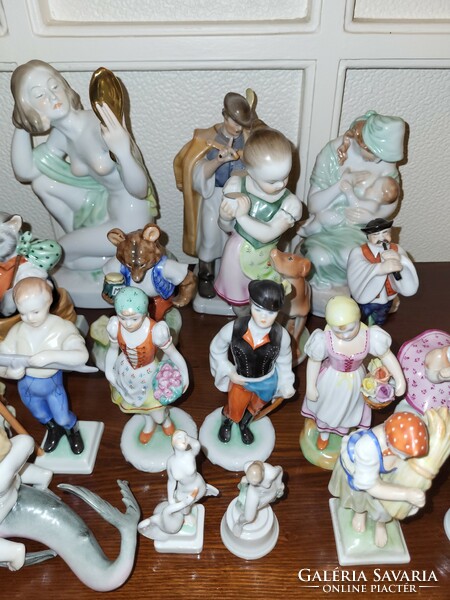 Herend figure collection 31 pieces