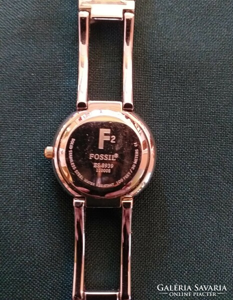 Fossil f2vintage women's bracelet watch.