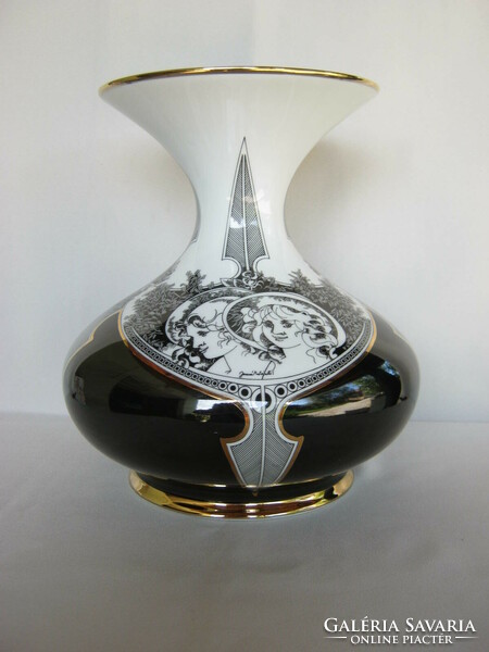 Hollóháza porcelain jurcsák vase, large size, 23 cm