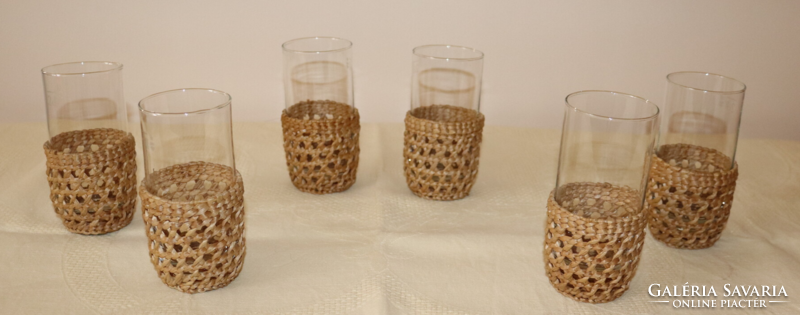 6 glass wine glasses with braided holder