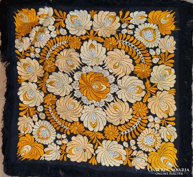 Antique matyó tablecloth, handwork embroidered with silk thread, in terracotta color scheme