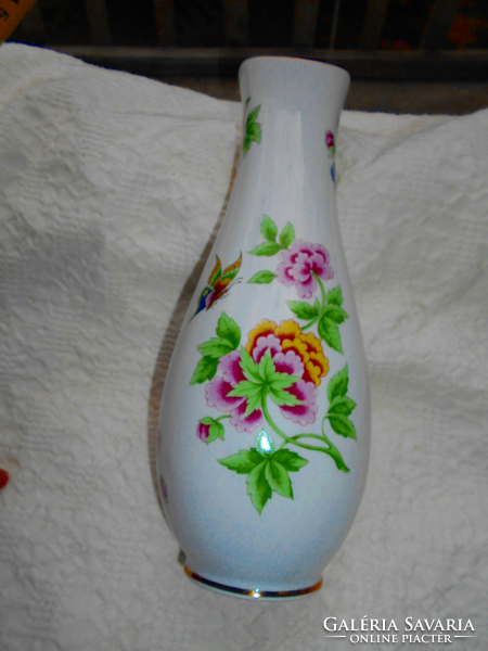 Hólloháza porcelain vase with a butterfly and hydrangea pattern. 25 cm high.