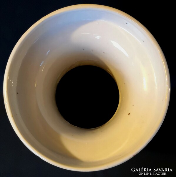 Dt/297. – Richly gilded Chinese porcelain vase / floor vase