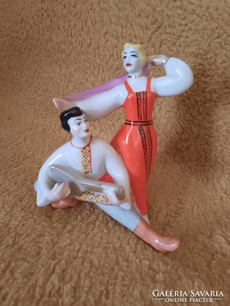 Orosz táncoló pár porcelán