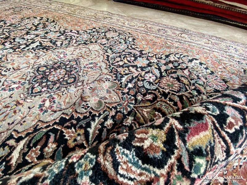 Indo Isfahan black Persian carpet 300x200 cm