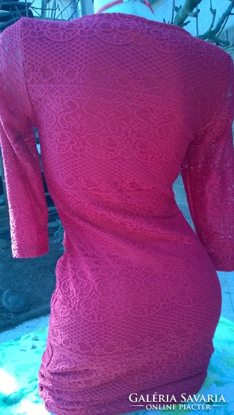 Casual ruby-colored lace dress-cocktail dress, even for weekdays, etc