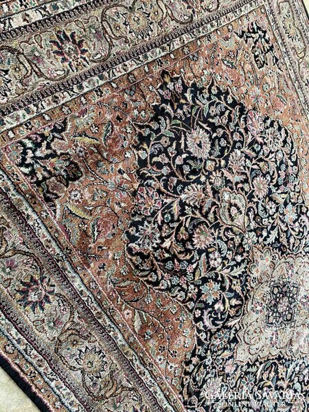 Indo Isfahan fekete perzsaszőnyeg 300x200 cm