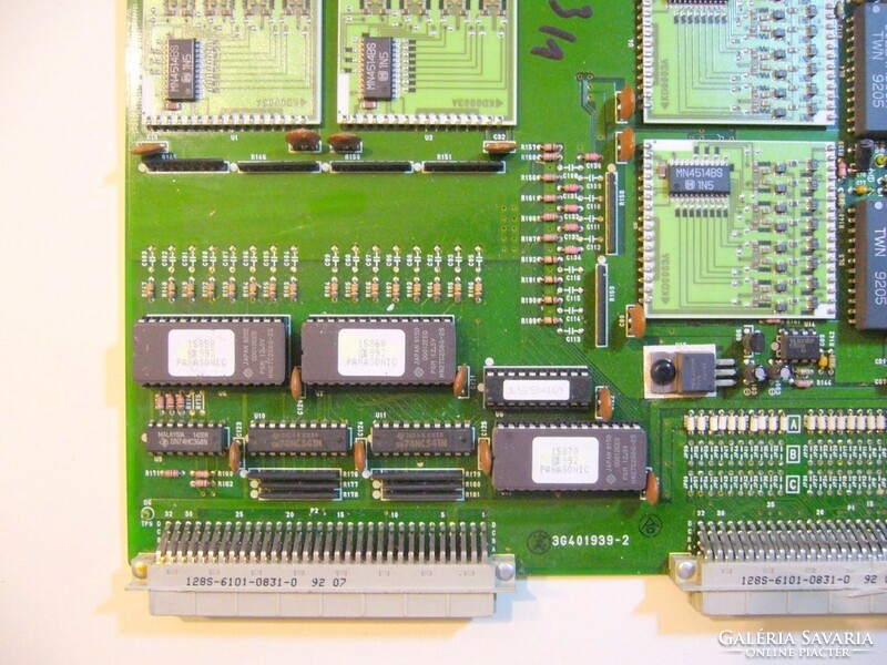 Antik darab Elektronikai panel -31- 3db. HN27C256G-25,5db.Fil-Mag delay line,stb.MPL csomagautomatáb