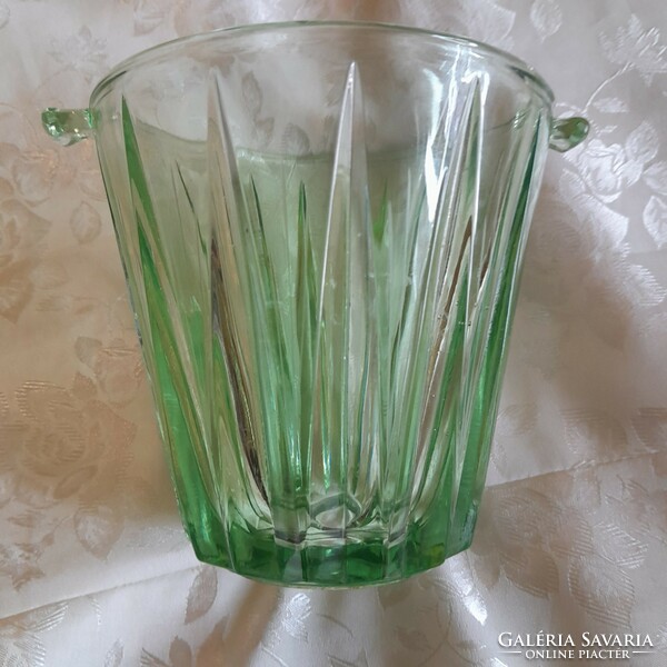 Zöld csodaszép üveg