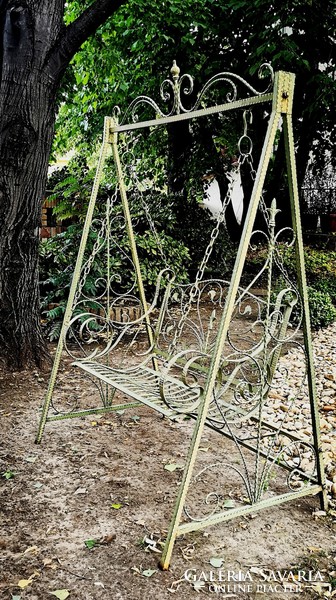 Fabulous wrought iron garden hammock