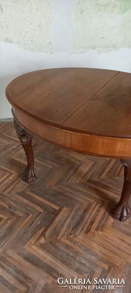 Antique round large dining table