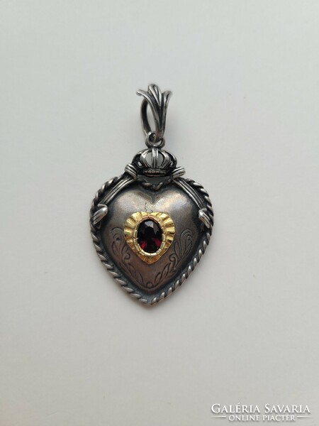 Gold inlaid silver garnet stone heart-shaped pendant is rare!