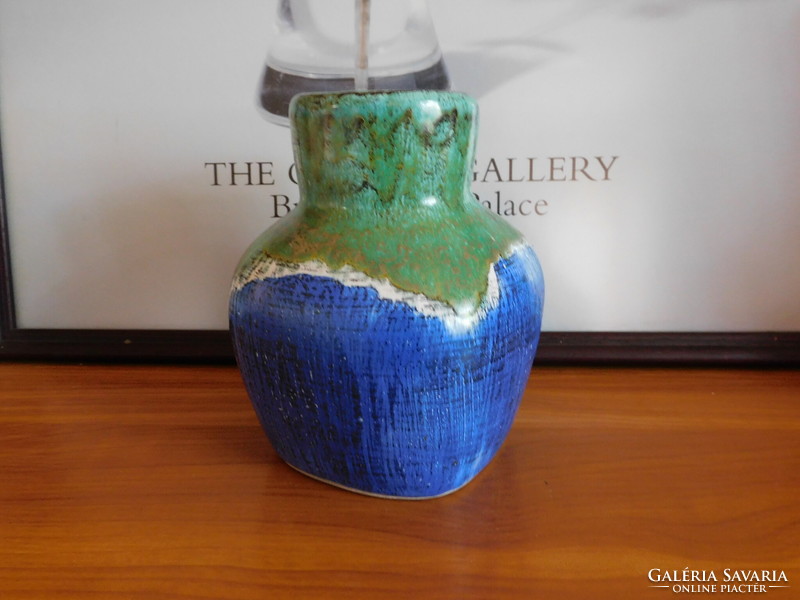 Kerezsi Gyöngyi mid century kerámia váza 15.5 cm