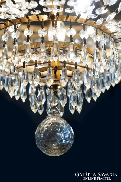 Giant ampoule-shaped crystal chandelier