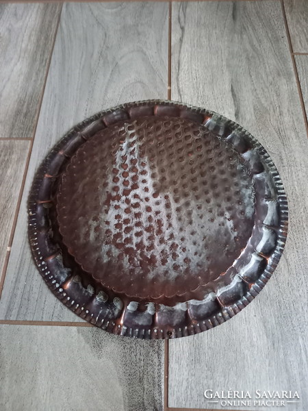 Régi rezezett acél tálca (25,7 cm)