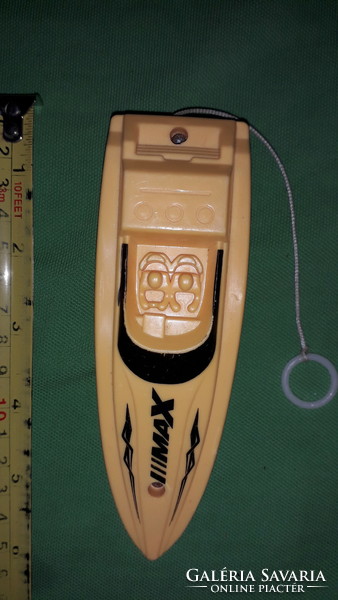 Retro traffic goods bazaar goods rubber motor pull-up toy speedboat 15 cm according to the pictures