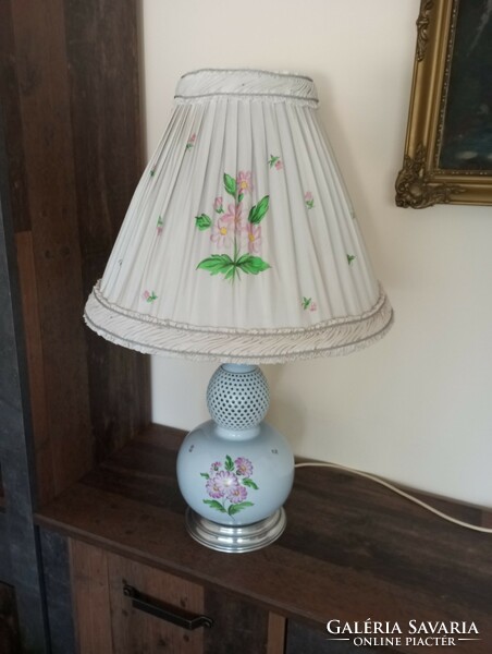 Large table lamp with Herend flower pattern