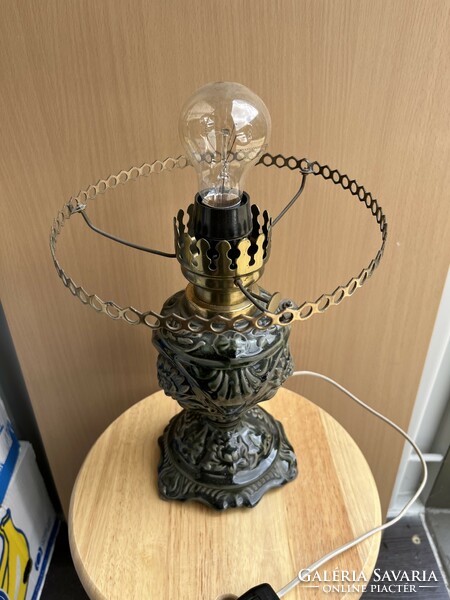 Majolica - table kerosene lamp with earthenware body a49