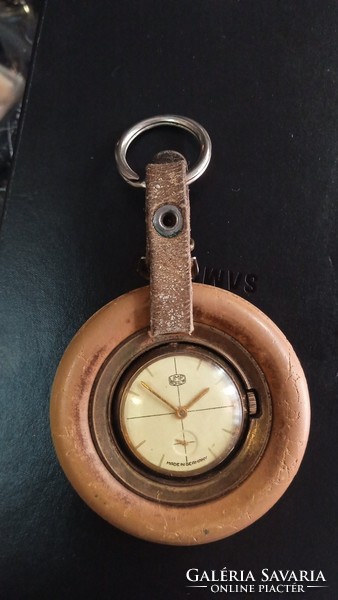 Umf ruhla 15 stone men's pocket watch from the 1950s, for collectors, working