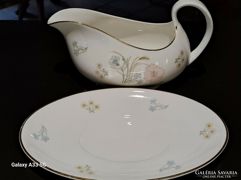 Vintage English porcelain royal doulton sauce bowl with bottom