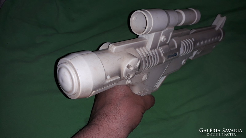 Retro star wars plastic storm trooper hand weapon, beam projector, laser rifle 40 cm according to the pictures