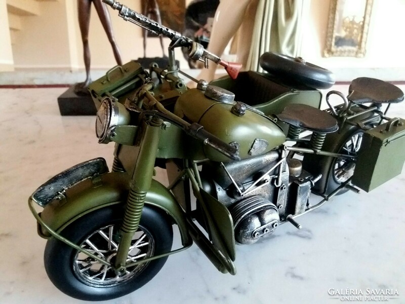 Military motorcycle with sidecar, equipped with a machine gun