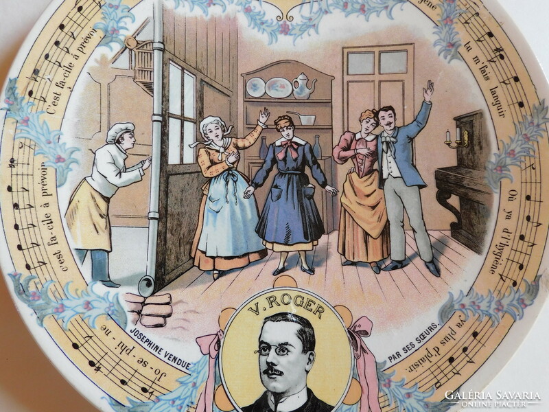 Sarreguemines antique plate xix. Century - a scene from Victor Roger's comic opera