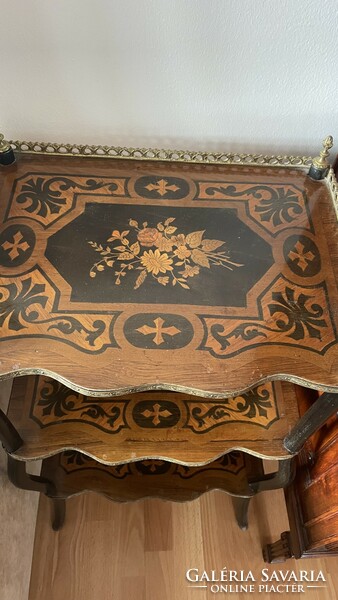 Antik Lerakó asztalka