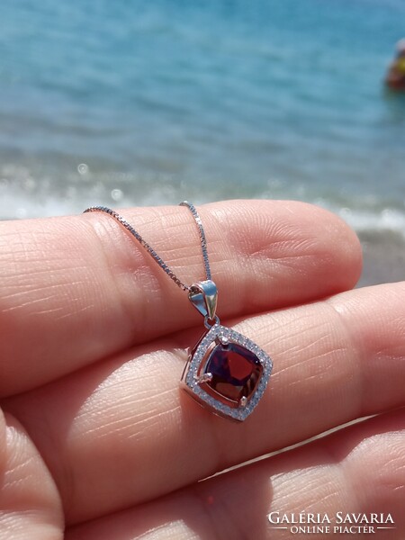 Garnet 925 silver pendant