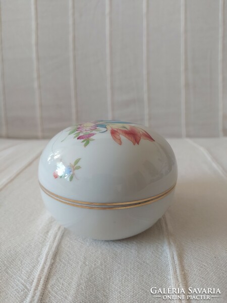 Herendi - bonbonnier, flawless, with beautiful hand-painted flower decor, 10 cm