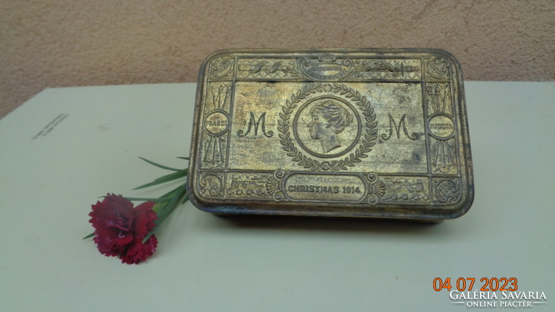 English cigarette metal box 1914. Christmas, good condition 13 x 8.5 x 2 cm