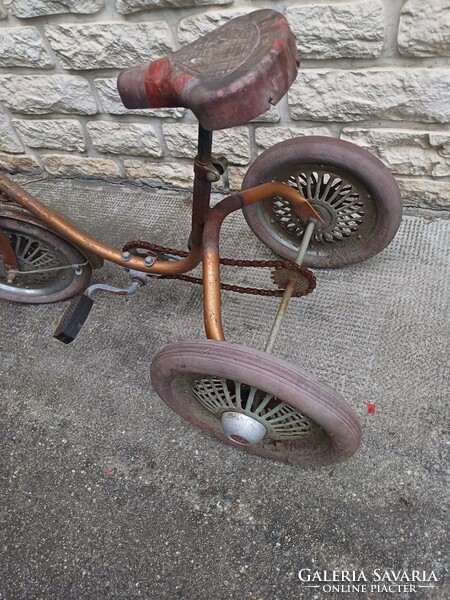 Antique three-wheel bicycle, pair of wheels.