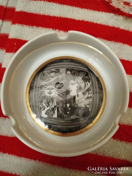 Saxon endre raven house ashtray, marked, flawless condition, beautiful piece