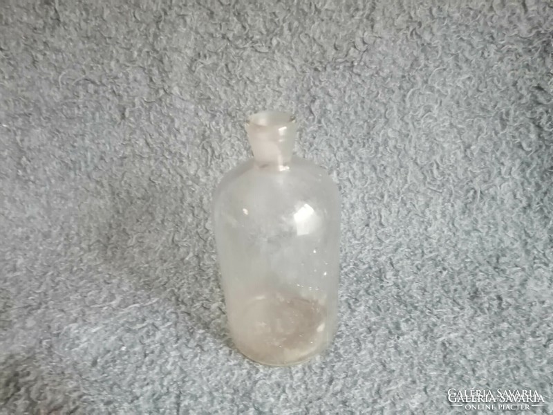 Antique medicinal glass apothecary glass bottle 21.5 cm (6/d)